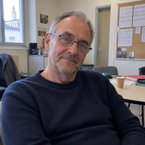 Portrait de Laurent P., enseignante ou enseignant ayant utilisé les fiches
